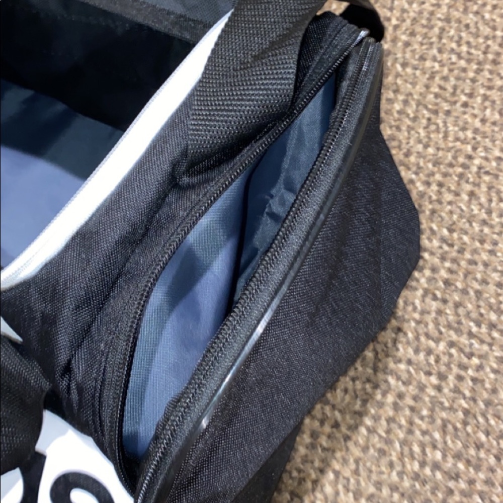 Adidas duffel bag - Picture 3 of 5